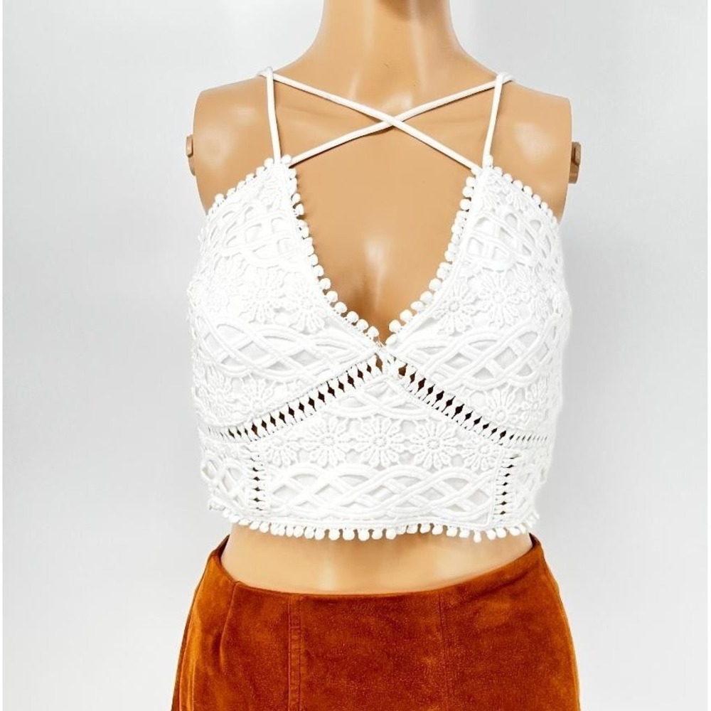 White Crochet Lace Strappy Crop Top M Boho Festival Concert Desert Cowgirl NWT
